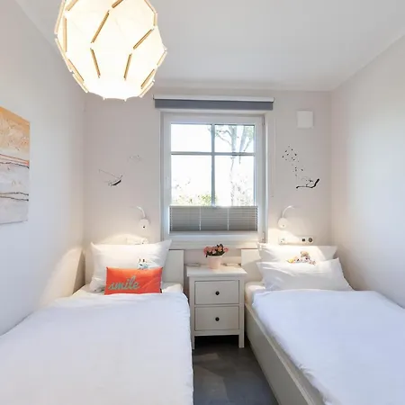 Am Horizont No 3: Seaside Garden Retreat With Office Apartment Zingst
