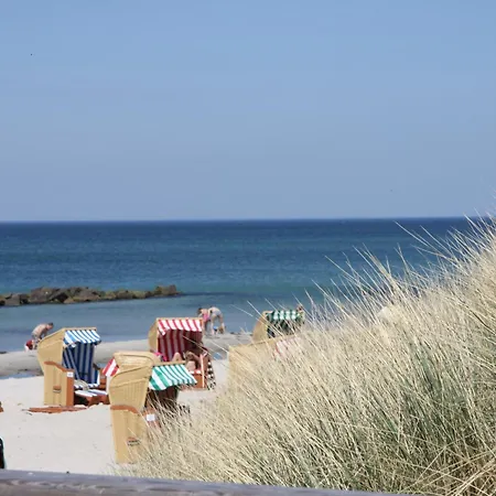 Am Horizont No 3 Fuer 2-4 Pers, 2 Schlafz, Garten, Strandkorb, Grill, Parkplatz, Am Haus Апартаменты Цингст